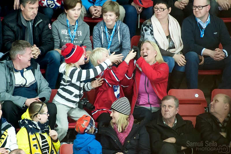 Yleisöluistelu, pelaajatapaaminen, Kanada-malja ja paljon muuta – tänään on perhepeli!