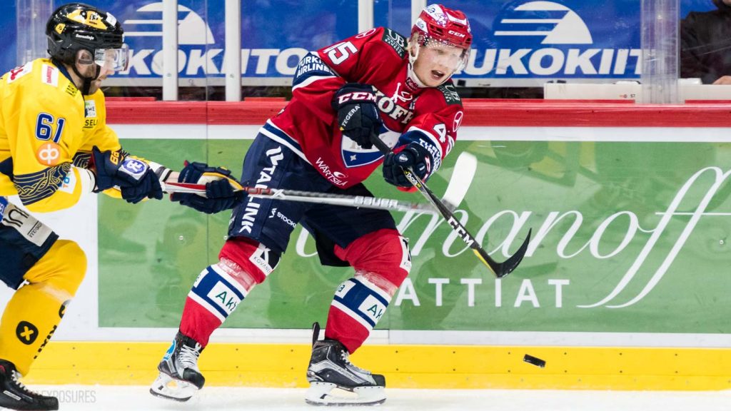 Tegeran Slämy: Vieraana Micke Åsten