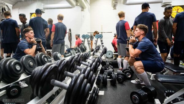 Voima- ja taitoharjoittelua Nordiksella – Katso kuvat IFK:n treeneistä!