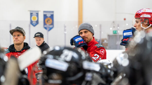 Liigajoukkue mukana junnujen kick off -tilaisuuksissa – Katso kuvat!