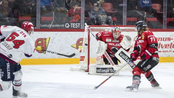 Porilaisten marssi Nordikselle – HIFK kohtaa Ässät keskiviikkona