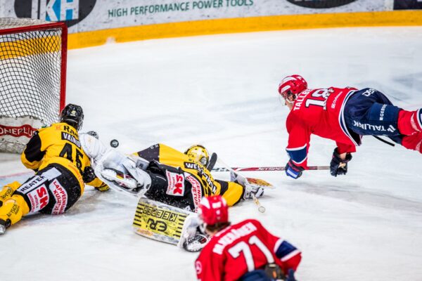 HIFK haki täydet sarjapisteet Lappeenrannasta – Tsekkaa kuvat!