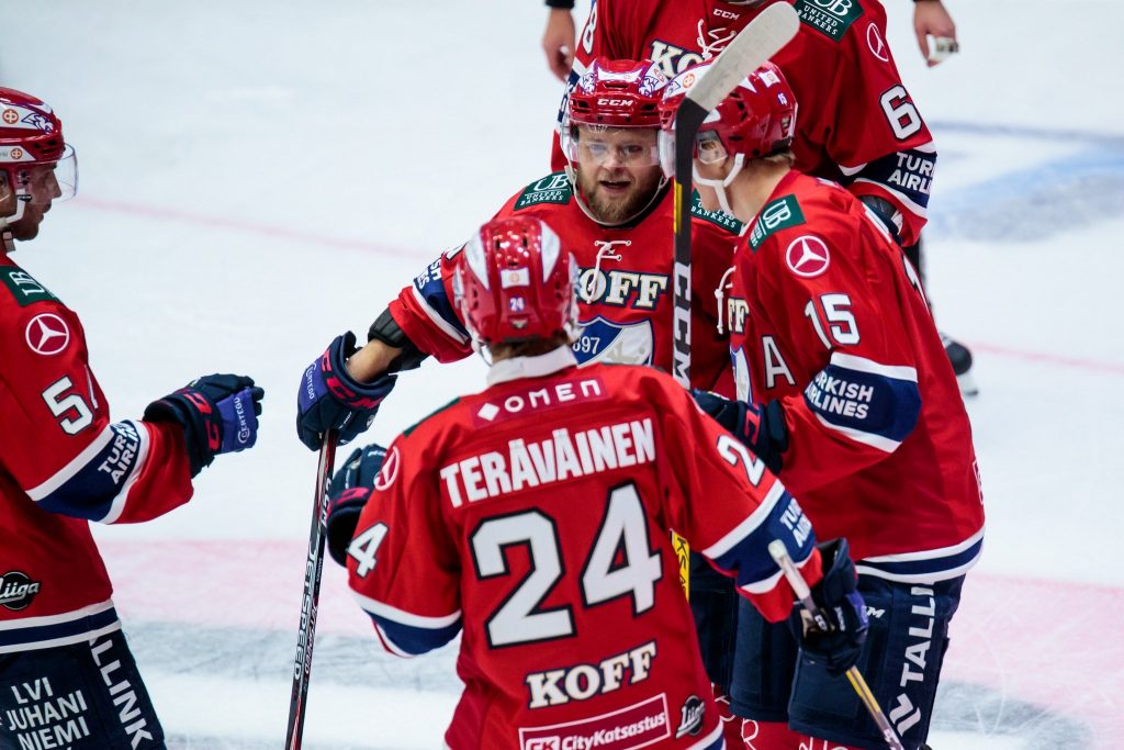 FORENOM MATSIRAPORTTI: Anton Lundell upotti SaiPan – HIFK:lle kolme pinnaa!