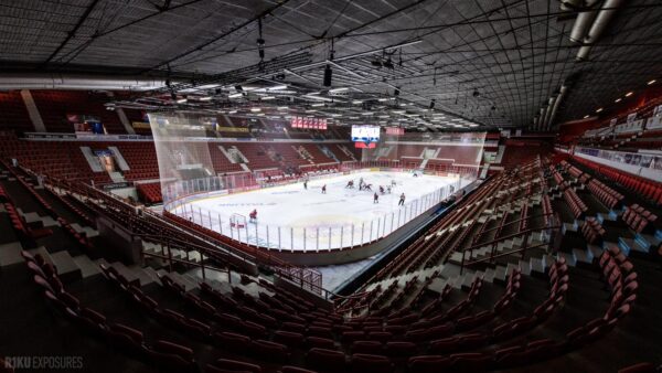 Pääkaupunkiseudun rajoituksen kiristyvät – Yksi HIFK:n kotiottelu siirtyy