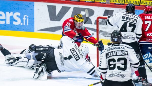 Playoff-fiilistä Nordiksella – Tsekkaa kuvat TPS-matsista!