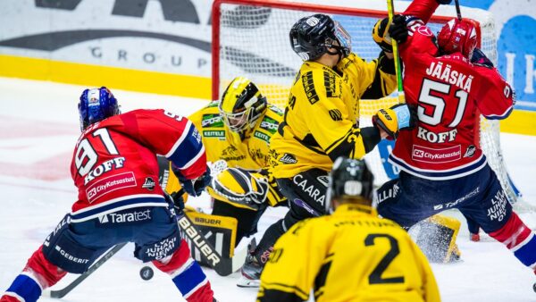 HIFK:n ja KalPan kuuma kohtaaminen Nordiksella – Katso kuvat!