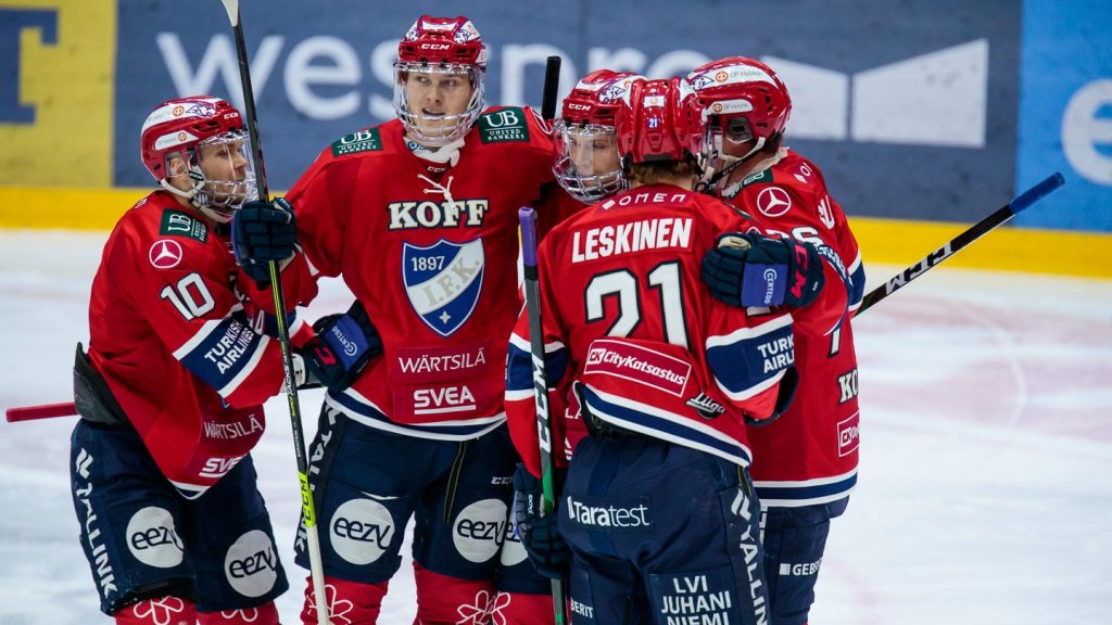 FORENOM Matsiraportti: Komeita maaleja ja kolme pistettä