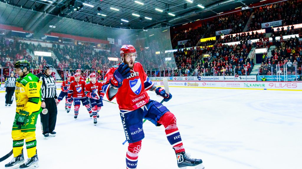 FORENOM MATSIRAPORTTI: HIFK-perhe juhli Lennun uraa loppuunmyydyllä Nordiksella!