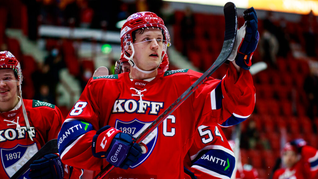 Teemu Tallberg jatkaa HIFK:n kapteenina