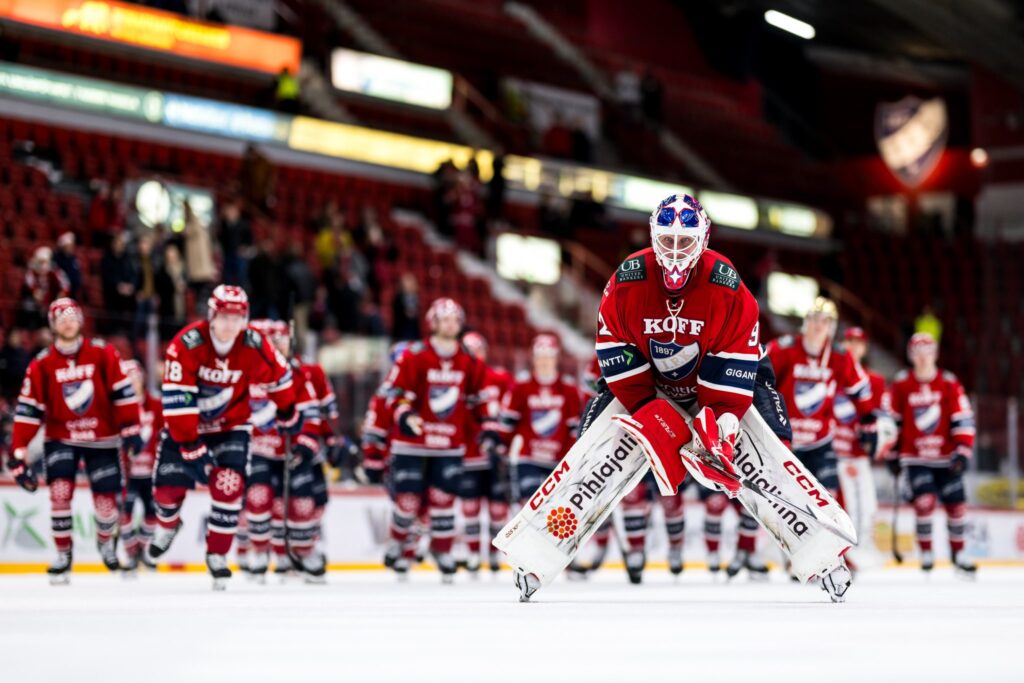 Hovinen ja Palmu jatkavat Stadissa!